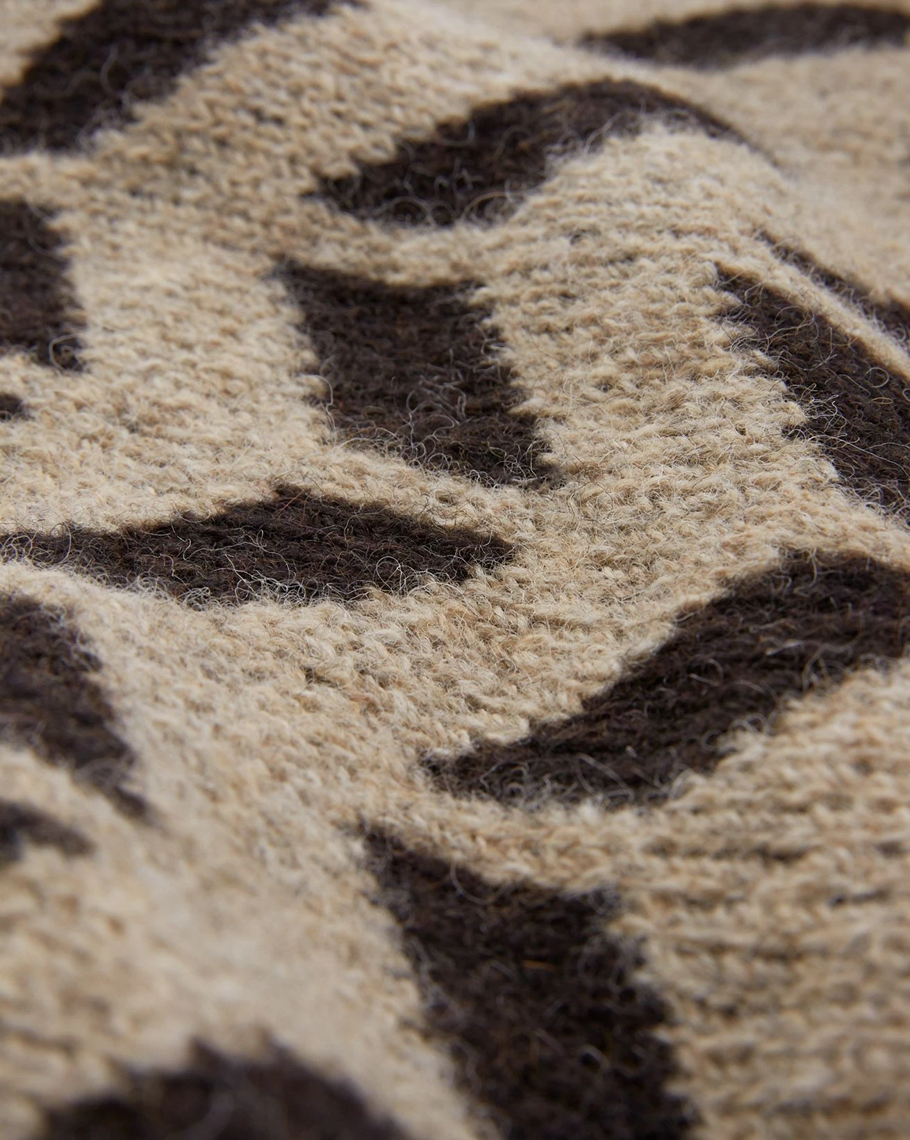 Men's Shetland Chevron Sweater 8 Men's Shetland Chevron Sweater - Image 6