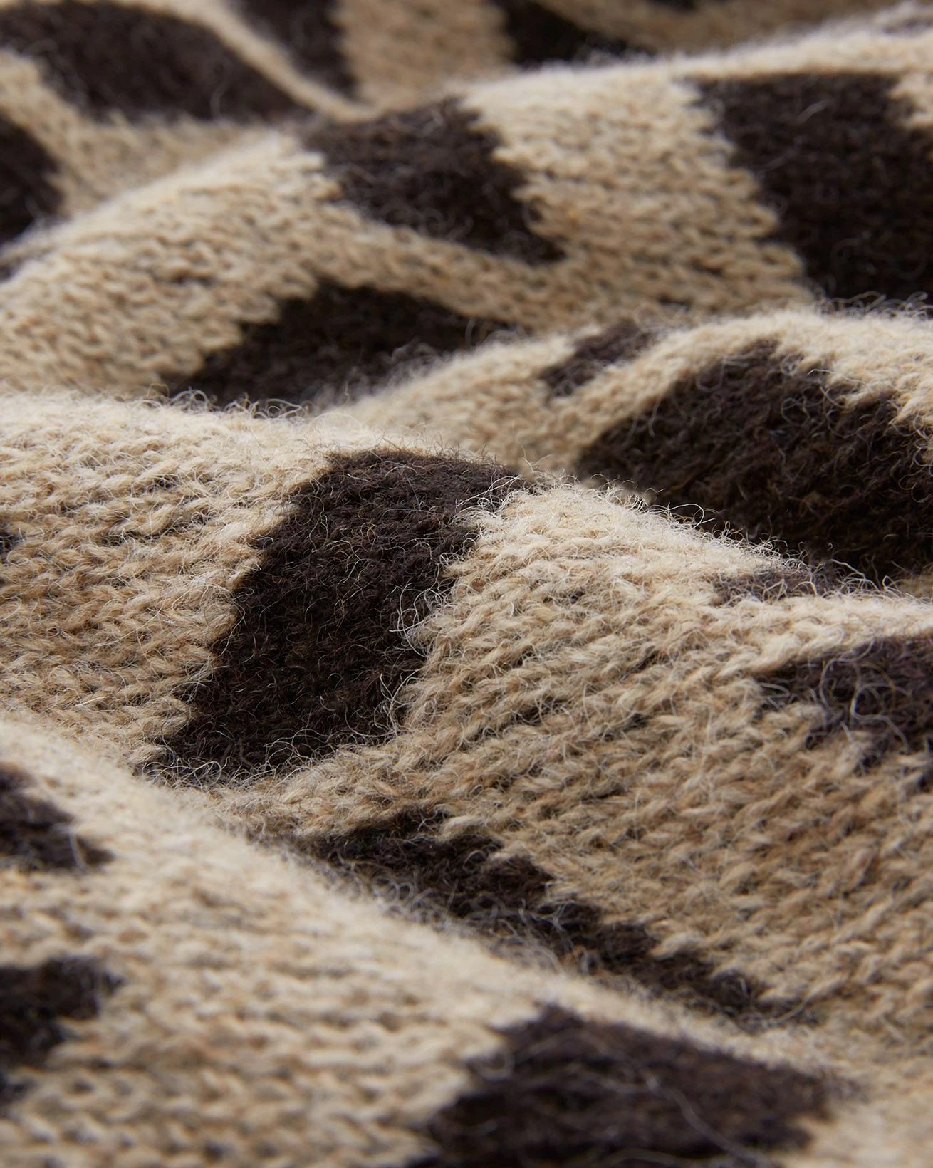 Men's Shetland Chevron Sweater 9 Men's Shetland Chevron Sweater - Image 7