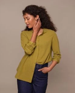 Textured Pleat Back Shirt -Celtic & Co Store 205004